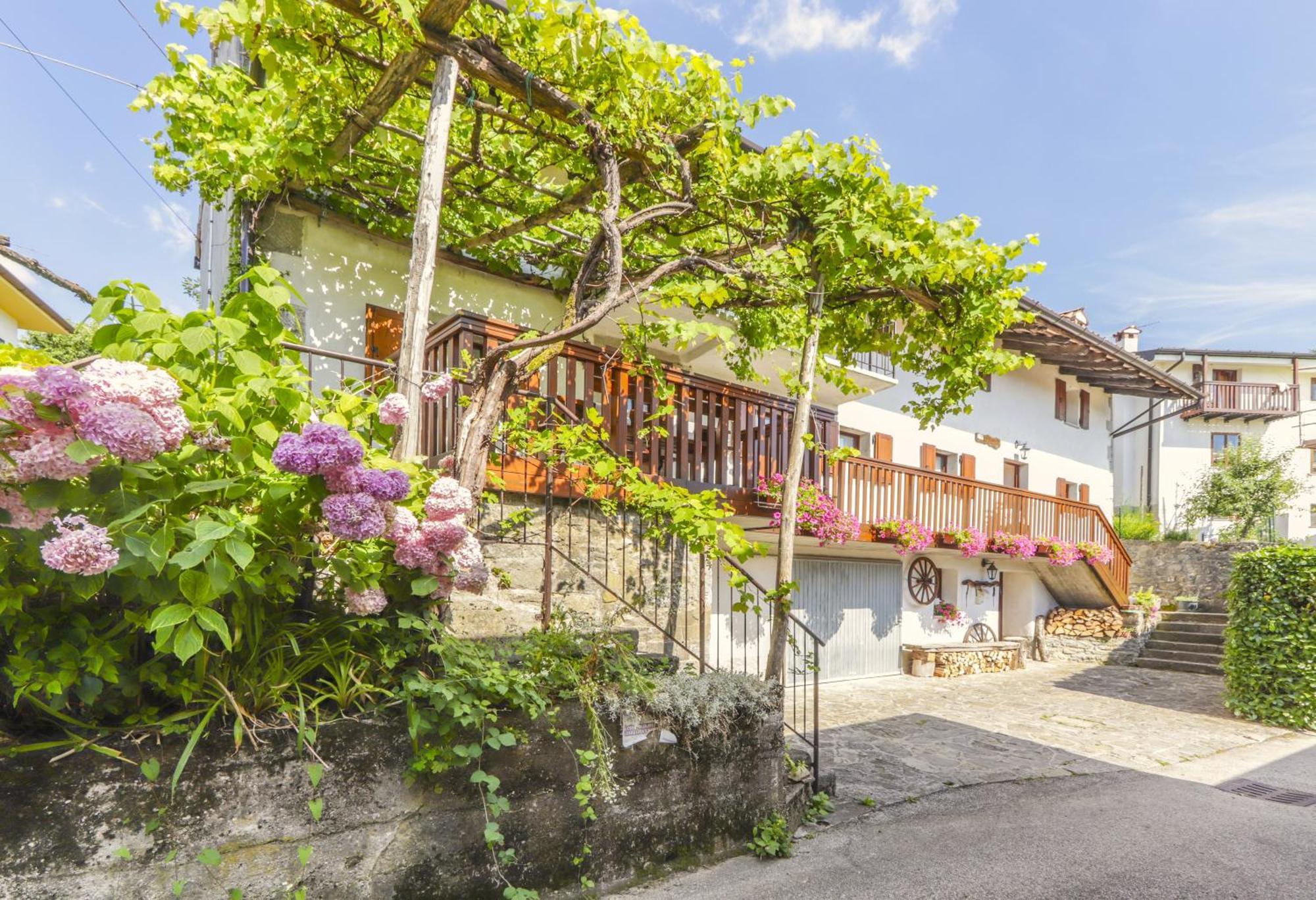 Casa Cebajova Poesia Villa Tribil di Sopra Luaran gambar